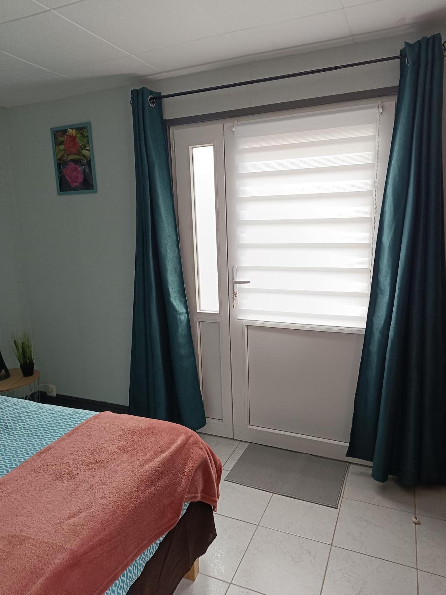 L'Accueil Bed & Breakfast Gueron Bagian luar foto