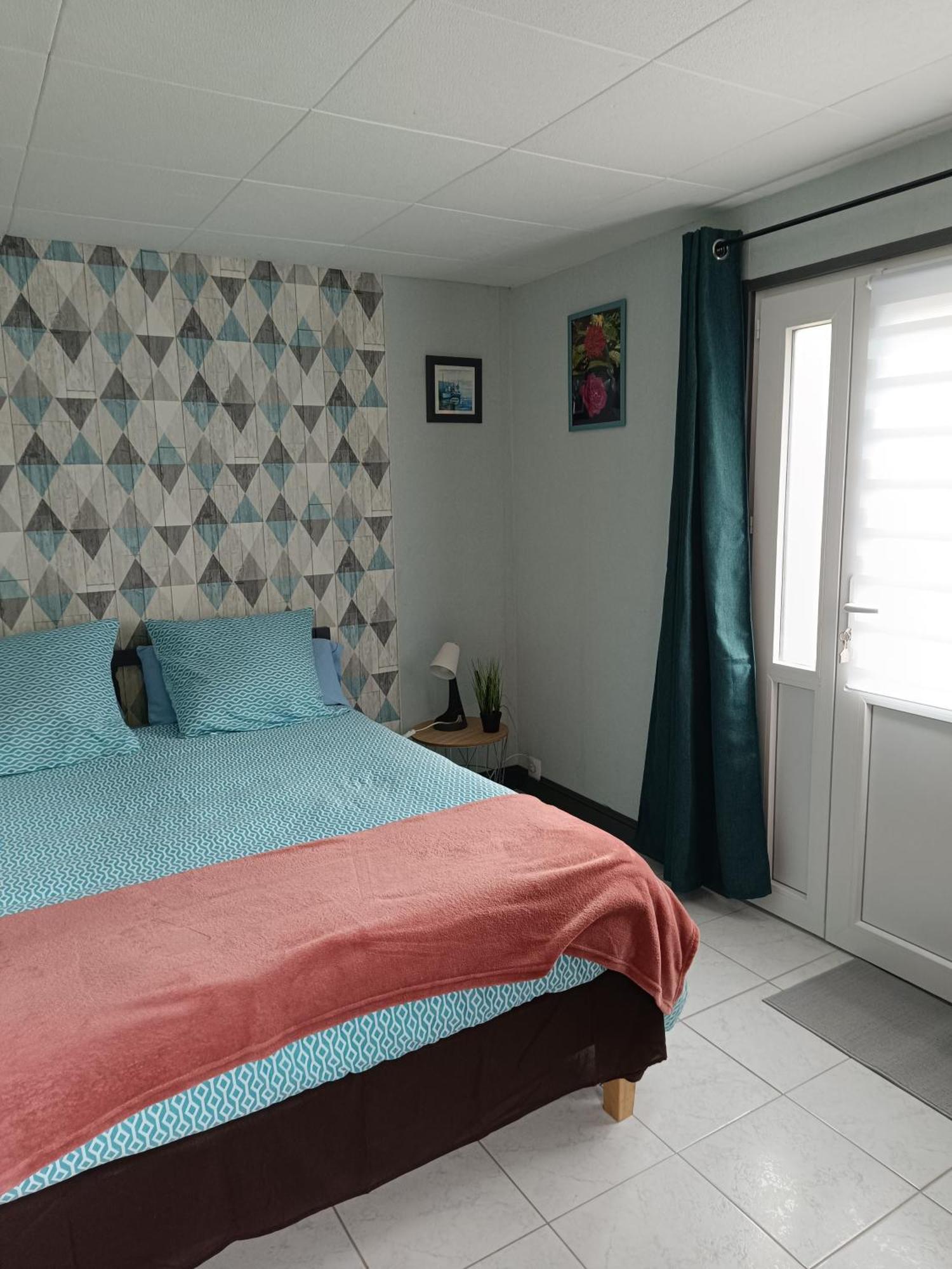 L'Accueil Bed & Breakfast Gueron Bagian luar foto